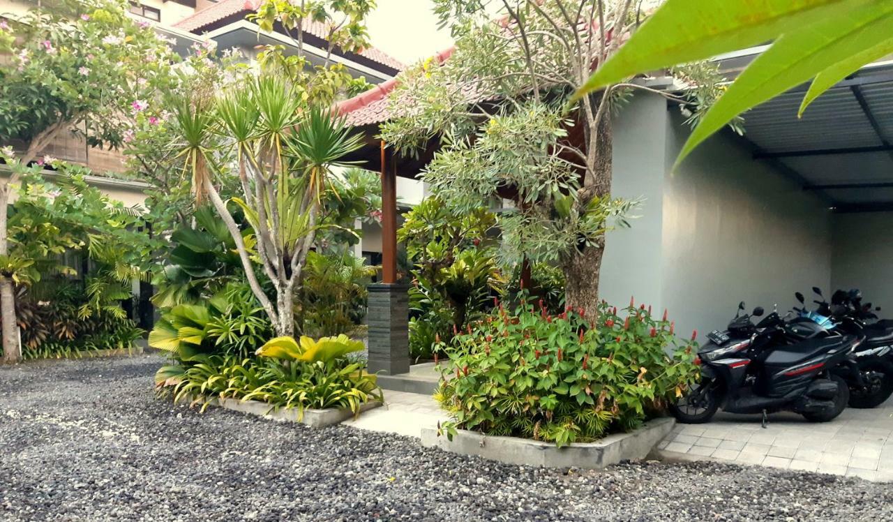 Hotel The New Moon Seminyak Exteriér fotografie