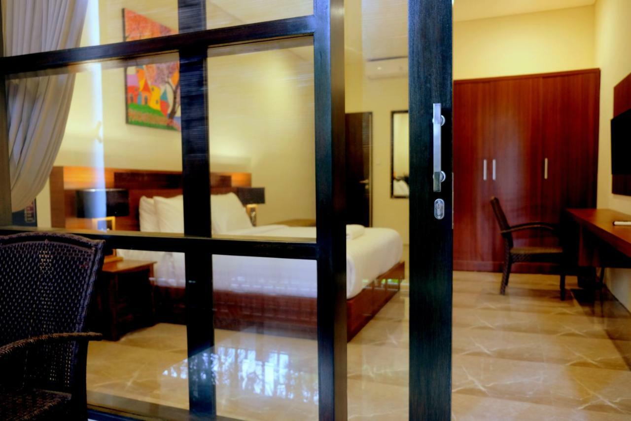 Hotel The New Moon Seminyak Exteriér fotografie
